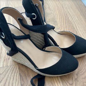 Express Espadrilles, size 6, black